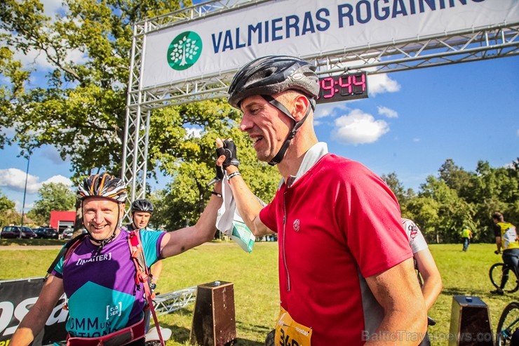 Orientēšanās entuzaisti, sportisti, ģimenes, bērni, jaunieši un aktīvi cilvēki pulcējās vienā no Vidzemes skaistākajām pilsētām – Valmierā, lai baudīt Orientēšanās entuzaisti, sportisti, ģimenes, bērni, jaunieši un aktīvi cilvēki pulcējās vienā no Vidzemes skaistākajām pilsētām – Valmierā, lai baudīt 263126