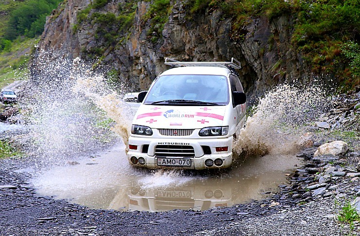Ar 4x4 mikroautobusu izbraucam maršrutu Šatili - Mutso Kaukāza kalnos. Atbalsta: Georgia.Travel 263642