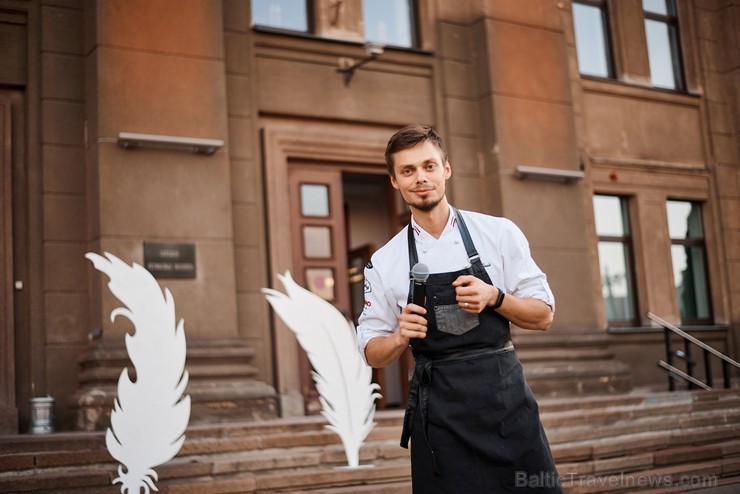 Viesnīcas Park Hotel Latgola restorāna PLAZA komanda 22.08.2019 rīkoja ekskluzīvas vakariņas neparastā vietā - Daugavpils Universitātes skvērā Viesnīcas Park Hotel Latgola restorāna PLAZA komanda 22.08.2019 rīkoja ekskluzīvas vakariņas neparastā vietā - Daugavpils Universitātes skvērā 263730