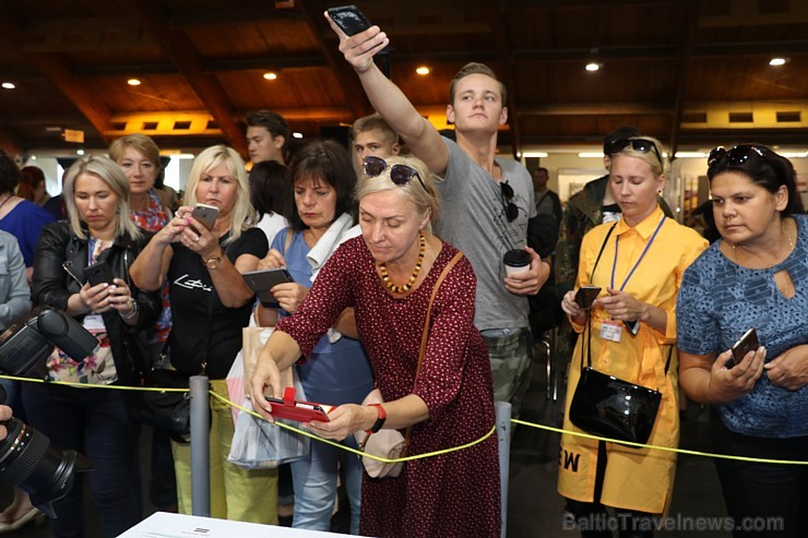 Latvijas populārākie šefpavāri izstādē «Riga Food 2019» cīnās par Latvijas labākā meistarpavāra titulu Latvijas populārākie šefpavāri izstādē «Riga Food 2019» cīnās par Latvijas labākā meistarpavāra titulu 264458