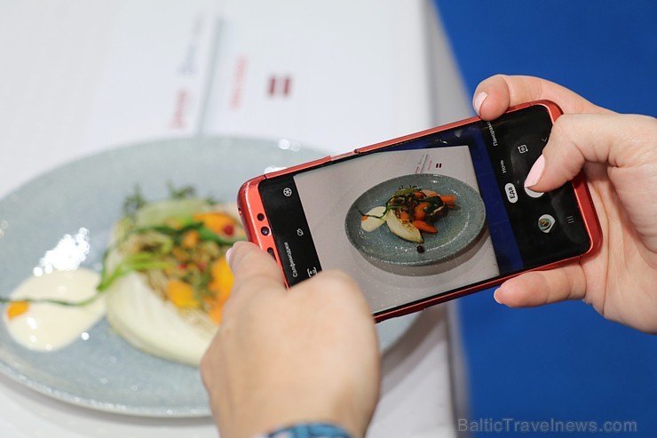 Latvijas populārākie šefpavāri izstādē «Riga Food 2019» cīnās par Latvijas labākā meistarpavāra titulu Latvijas populārākie šefpavāri izstādē «Riga Food 2019» cīnās par Latvijas labākā meistarpavāra titulu 264479