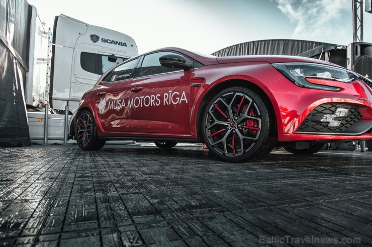 Travelnews.lv ar «Renault Mūsa Motors Rīga» atbalstu iepazīst Pasaules rallijkrosa čempionāta aizkulises Latvijā. Foto: Toms Svilāns 265719
