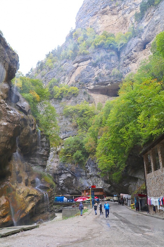 Travelnews.lv apmeklē tūristu iecienīto Čegemas ūdenskritumus Kabarda-Balkārija republikā. Atbalsta: Magtur Travelnews.lv apmeklē tūristu iecienīto Čegemas ūdenskritumus Kabarda-Balkārija republikā. Atbalsta: Magtur 268159