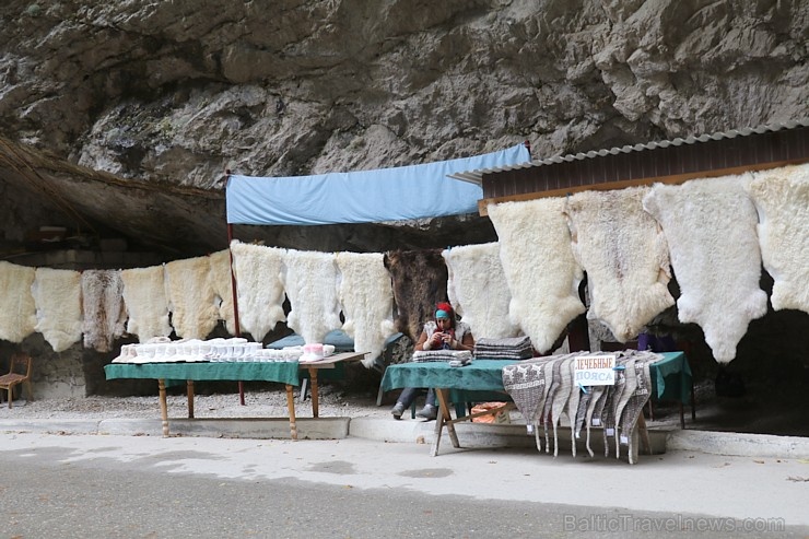 Travelnews.lv apmeklē tūristu iecienīto Čegemas ūdenskritumus Kabarda-Balkārija republikā. Atbalsta: Magtur Travelnews.lv apmeklē tūristu iecienīto Čegemas ūdenskritumus Kabarda-Balkārija republikā. Atbalsta: Magtur 268189