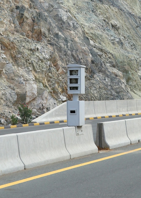 Travelnews.lv piedāvā fotomirkļus no ceļojuma autobusa loga Šārdžas emirātos. Atbalsta: VisitSharjah.com un Novatours.lv Travelnews.lv piedāvā fotomirkļus no ceļojuma autobusa loga Šārdžas emirātos. Atbalsta: VisitSharjah.com un Novatours.lv 269804