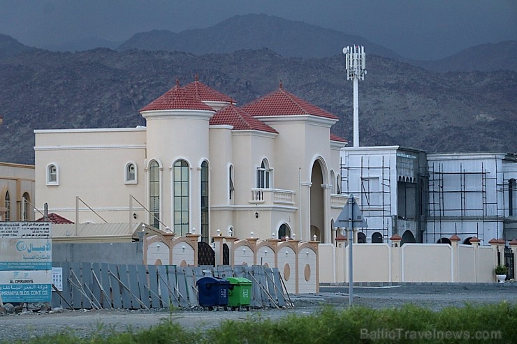Travelnews.lv piedāvā fotomirkļus no ceļojuma autobusa loga Šārdžas emirātos. Atbalsta: VisitSharjah.com un Novatours.lv 269826
