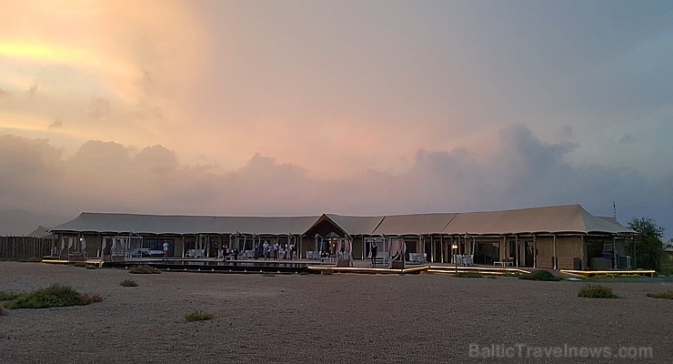 Travelnews.lv ar nakšņojumu iepazīst burvīgu vietu uz salas «Kingfisher Lodge». Atbalsta: VisitSharjah.com un Novatours.lv 269905