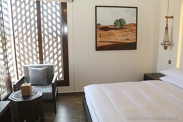 Tuksnesī apmeklējam un pusdienojam Šārdžas emirātu viesnīcā «Al Badayer Oasis», kas pieder emirāta īpašo naktsmītņu kolekcijai «Mysk Sharjah Collecti Tuksnesī apmeklējam un pusdienojam Šārdžas emirātu viesnīcā «Al Badayer Oasis», kas pieder emirāta īpašo naktsmītņu kolekcijai «Mysk Sharjah Collecti 270369