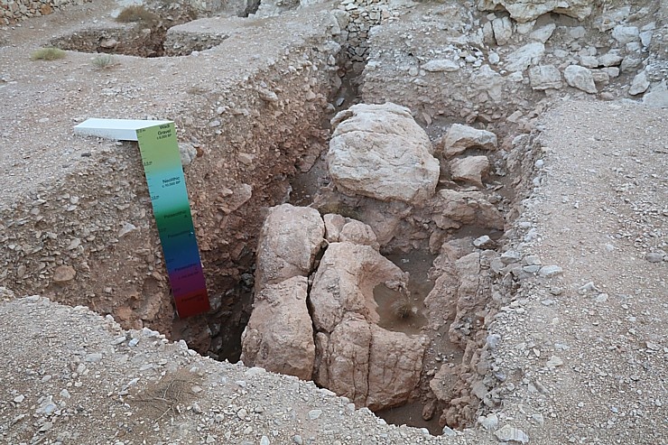 Travelnews.lv apmeklē arheoloģisko centru «Mleiha Archaeological Centre» Malehā. Atbalsta: VisitSharjah.com un Novatours.lv Travelnews.lv apmeklē arheoloģisko centru «Mleiha Archaeological Centre» Malehā. Atbalsta: VisitSharjah.com un Novatours.lv 270650