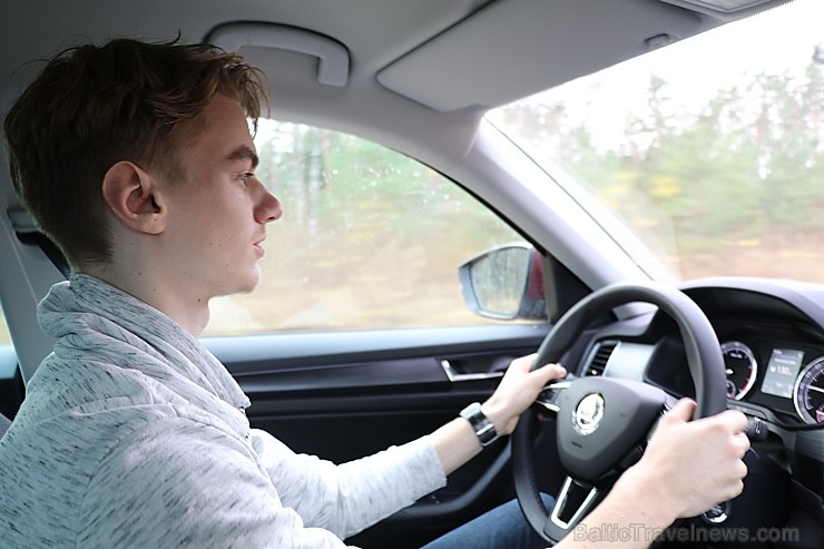 Travelnews.lv apceļo Latviju ar milzīgo «Škoda Kodiaq Ambition 1,5 TSI» 270738