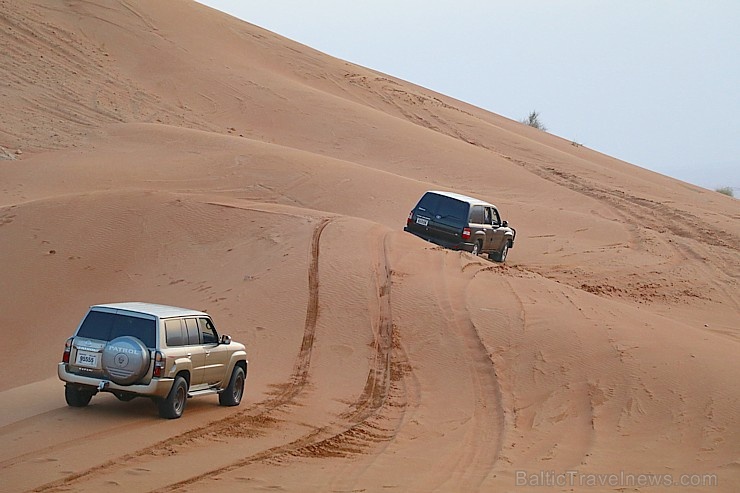 Travelnews.lv iepazīst Šārdžas emirāta tuksneša dzīvi izbraucienā ar apvidus spēkratu, Atbalsta: VisitSharjah.com un Novatours.lv Travelnews.lv iepazīst Šārdžas emirāta tuksneša dzīvi izbraucienā ar apvidus spēkratu, Atbalsta: VisitSharjah.com un Novatours.lv 270805