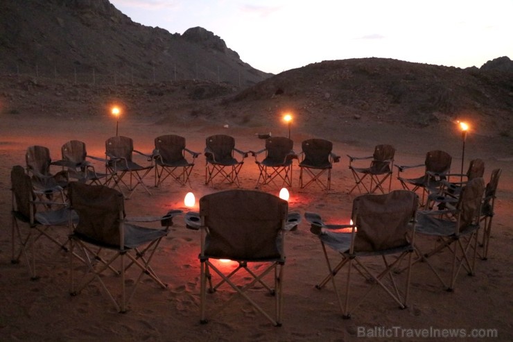 Travelnews.lv izbauda tuksnesī nakts vakariņas un zvaigznes teleskopā. Atbalsta: VisitSharjah.com un Novatours.lv Travelnews.lv izbauda tuksnesī nakts vakariņas un zvaigznes teleskopā. Atbalsta: VisitSharjah.com un Novatours.lv 271070
