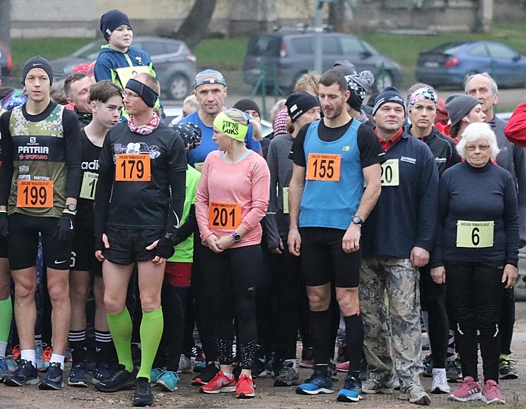 Par godu 18.novembrim notiek tradicionālais skrējiens «Rembates aplis 2019» 3 km un 10 km distancēs 271325