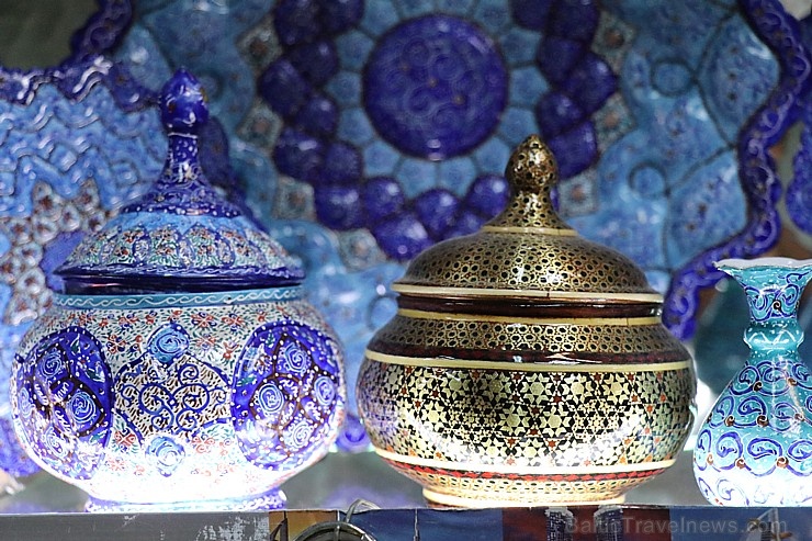 Travelnews.lv apmeklē Šārdžas moderno tirgu - suvenīri, antikvariāti, dekorācijas, mantas. Atbalsta: VisitSharjah.com un Novatours.lv 272092