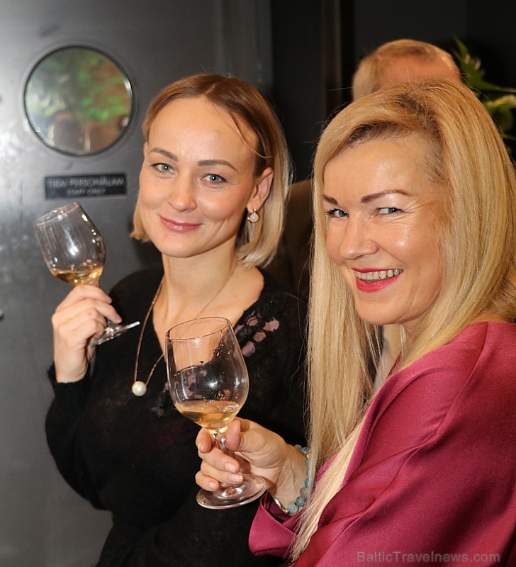 Rīgas 5 zvaigžņu viesnīcā «Pullman Riga Old Town» 27.11.2019 tiekas uz Latvijas augļu un ogu vīnu skati 272167
