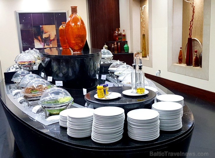 Travelnews.lv iepazīst viesnīcu «Radisson Blu Resort Sharjah» Šārdžā. Atbalsta: VisitSharjah.com un Novatours.lv 272748