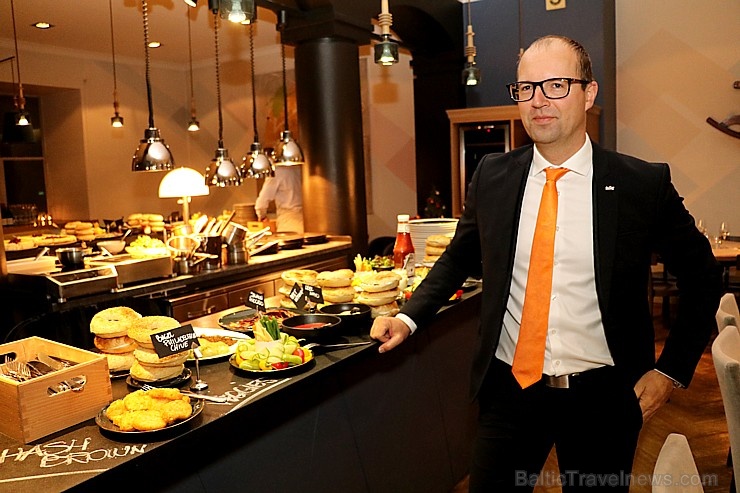 Starptautiskā auto noma «Sixt Latvija» sadarbības partneriem 18.12.2019 rīko Ņujorkas stila Ziemassvētku brokastis Starptautiskā auto noma «Sixt Latvija» sadarbības partneriem 18.12.2019 rīko Ņujorkas stila Ziemassvētku brokastis 273997