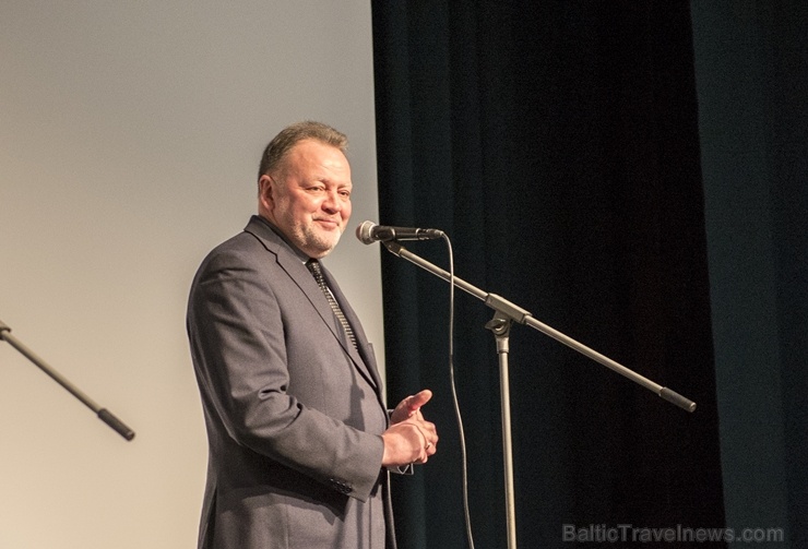 Travelnews.lv apmeklē Viestura Kairiša mākslas filmas «Pilsēta pie upes» pirmizrādi Krāslavā Foto: Inga Pudnika Travelnews.lv apmeklē Viestura Kairiša mākslas filmas «Pilsēta pie upes» pirmizrādi Krāslavā Foto: Inga Pudnika 274636