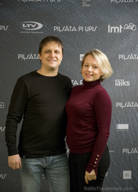 Travelnews.lv apmeklē Viestura Kairiša mākslas filmas «Pilsēta pie upes» pirmizrādi Krāslavā Foto: Inga Pudnika Travelnews.lv apmeklē Viestura Kairiša mākslas filmas «Pilsēta pie upes» pirmizrādi Krāslavā Foto: Inga Pudnika 274667