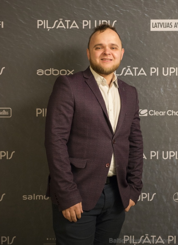 Travelnews.lv apmeklē Viestura Kairiša mākslas filmas «Pilsēta pie upes» pirmizrādi Krāslavā Foto: Inga Pudnika Travelnews.lv apmeklē Viestura Kairiša mākslas filmas «Pilsēta pie upes» pirmizrādi Krāslavā Foto: Inga Pudnika 274673
