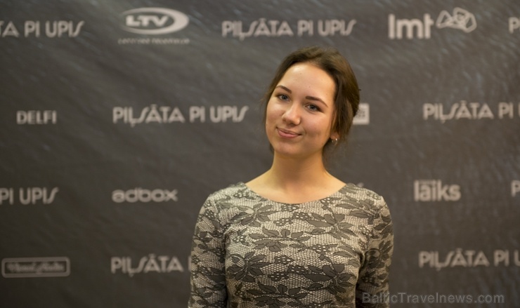Travelnews.lv apmeklē Viestura Kairiša mākslas filmas «Pilsēta pie upes» pirmizrādi Krāslavā Foto: Inga Pudnika Travelnews.lv apmeklē Viestura Kairiša mākslas filmas «Pilsēta pie upes» pirmizrādi Krāslavā Foto: Inga Pudnika 274695