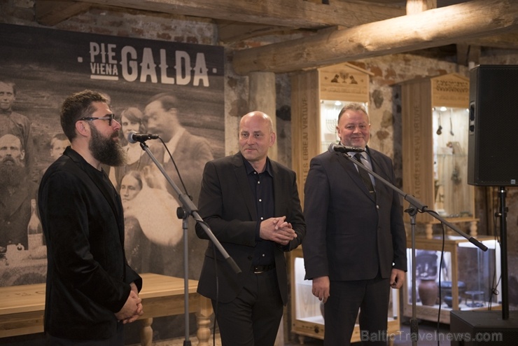 Travelnews.lv apmeklē Viestura Kairiša mākslas filmas «Pilsēta pie upes» pirmizrādi Krāslavā Foto: Inga Pudnika Travelnews.lv apmeklē Viestura Kairiša mākslas filmas «Pilsēta pie upes» pirmizrādi Krāslavā Foto: Inga Pudnika 274704