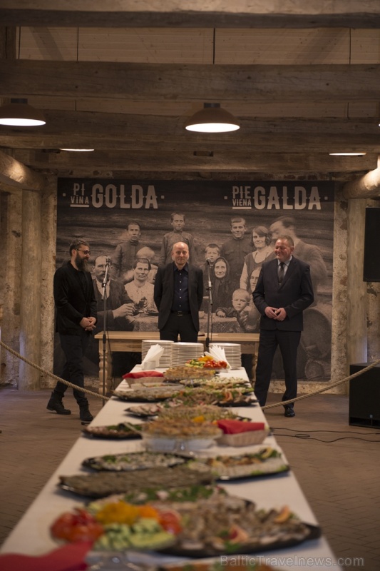 Travelnews.lv apmeklē Viestura Kairiša mākslas filmas «Pilsēta pie upes» pirmizrādi Krāslavā Foto: Inga Pudnika Travelnews.lv apmeklē Viestura Kairiša mākslas filmas «Pilsēta pie upes» pirmizrādi Krāslavā Foto: Inga Pudnika 274705