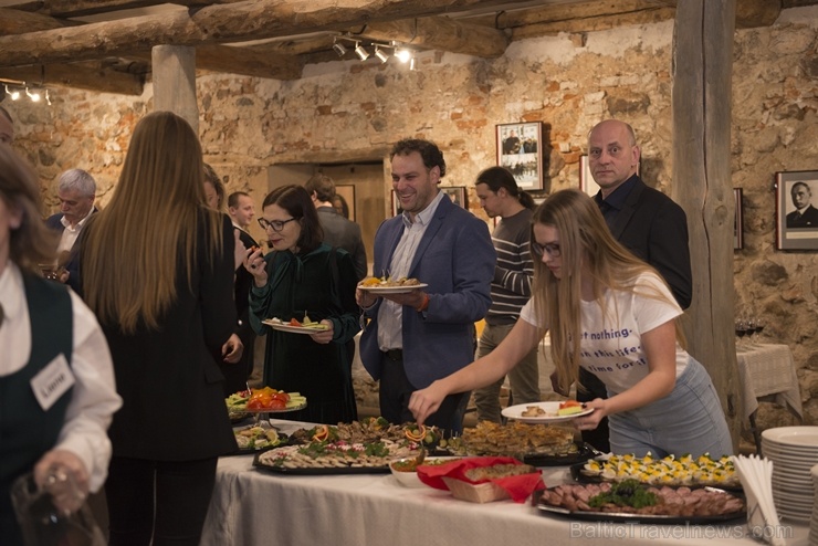 Travelnews.lv apmeklē Viestura Kairiša mākslas filmas «Pilsēta pie upes» pirmizrādi Krāslavā Foto: Inga Pudnika Travelnews.lv apmeklē Viestura Kairiša mākslas filmas «Pilsēta pie upes» pirmizrādi Krāslavā Foto: Inga Pudnika 274726