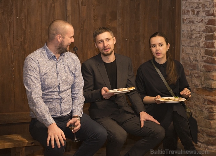 Travelnews.lv apmeklē Viestura Kairiša mākslas filmas «Pilsēta pie upes» pirmizrādi Krāslavā Foto: Inga Pudnika Travelnews.lv apmeklē Viestura Kairiša mākslas filmas «Pilsēta pie upes» pirmizrādi Krāslavā Foto: Inga Pudnika 274728