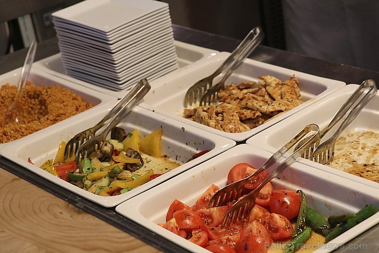 Stambulas lidostā Travelnews.lv ar «Turkish Airlines» biznesa biļeti iepazīst «Business Lounge» un «Lounge Miles&Smiles» Stambulas lidostā Travelnews.lv ar «Turkish Airlines» biznesa biļeti iepazīst «Business Lounge» un «Lounge Miles&Smiles» 275074