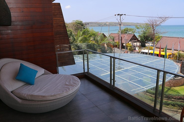 Travelnews.lv nakšņo Bali viesnīcā «Jimbaran Bay Beach Resort & Spa». Atbalsta: «Turkish Airlines» un «365 Brīvdienas» Travelnews.lv nakšņo Bali viesnīcā «Jimbaran Bay Beach Resort & Spa». Atbalsta: «Turkish Airlines» un «365 Brīvdienas» 275597