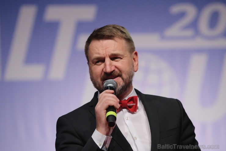 Sveicam «GADA CILVĒKS TŪRISMĀ 2019» laureātus tūrisma izstādē «Balttour 2020». Foto: Rojs Maizītis Sveicam «GADA CILVĒKS TŪRISMĀ 2019» laureātus tūrisma izstādē «Balttour 2020». Foto: Rojs Maizītis 275797