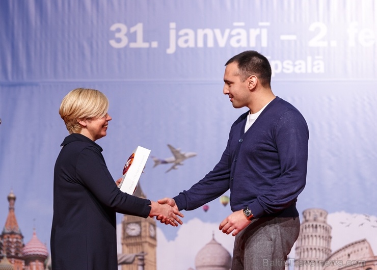 «Gada Cilvēks Tūrismā 2019» «UZŅĒMĒJS VAI VADĪTĀJS NAKTSMĪTŅU BIZNESĀ 2019» - Vadims Muhins, «Mogotel». Foto: Andrejs Terentjevs «Gada Cilvēks Tūrismā 2019» «UZŅĒMĒJS VAI VADĪTĀJS NAKTSMĪTŅU BIZNESĀ 2019» - Vadims Muhins, «Mogotel». Foto: Andrejs Terentjevs 276342