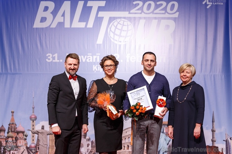 «Gada Cilvēks Tūrismā 2019» «UZŅĒMĒJS VAI VADĪTĀJS NAKTSMĪTŅU BIZNESĀ 2019» - Vadims Muhins, «Mogotel». Foto: Andrejs Terentjevs «Gada Cilvēks Tūrismā 2019» «UZŅĒMĒJS VAI VADĪTĀJS NAKTSMĪTŅU BIZNESĀ 2019» - Vadims Muhins, «Mogotel». Foto: Andrejs Terentjevs 276350