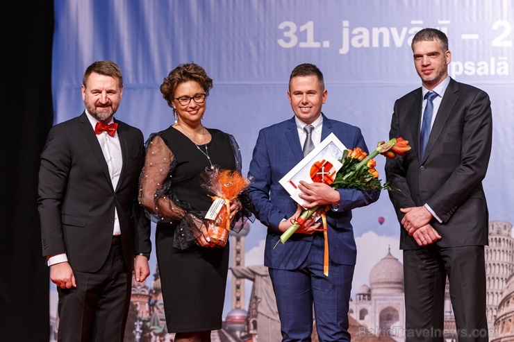 «Gada Cilvēks Tūrismā 2019» «UZŅĒMĒJS TŪRISMA AĢENTŪRU UN TŪROPERATORU BIZNESĀ 2019» - Dr. Ēriks Lingebērziņš, «Balticvision Riga». Foto: Andrejs Tere «Gada Cilvēks Tūrismā 2019» «UZŅĒMĒJS TŪRISMA AĢENTŪRU UN TŪROPERATORU BIZNESĀ 2019» - Dr. Ēriks Lingebērziņš, «Balticvision Riga». Foto: Andrejs Tere 276356