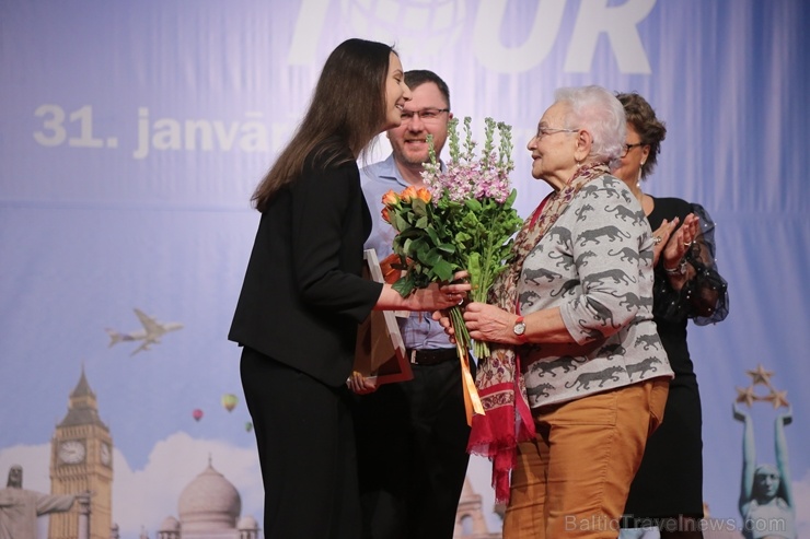 Jau 17. reizi tūrisma nozare pasniedz «Gada Cilvēks Tūrismā 2019» balvas 7 kategorijās. Foto: Rojs Maizītis Jau 17. reizi tūrisma nozare pasniedz «Gada Cilvēks Tūrismā 2019» balvas 7 kategorijās. Foto: Rojs Maizītis 276369