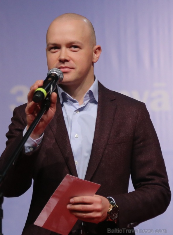 Uzņēmuma «Centurion Hospitality» dibinātājs Didzis Grāvītis piesaka «RESTORĀNA VADĪTĀJS 2019» nomināciju. Foto: Rojs Maizītis Uzņēmuma «Centurion Hospitality» dibinātājs Didzis Grāvītis piesaka «RESTORĀNA VADĪTĀJS 2019» nomināciju. Foto: Rojs Maizītis 276373