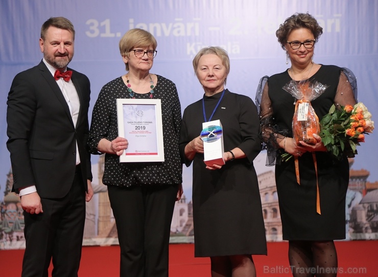 «Gada Cilvēks Tūrismā 2019» «PAR IEVĒROJAMU IEGULDĪJUMU TŪRISMA ATTĪSTĪBĀ» - Elga Griķīte, «TAS Baltics». Foto: Rojs Maizītis «Gada Cilvēks Tūrismā 2019» «PAR IEVĒROJAMU IEGULDĪJUMU TŪRISMA ATTĪSTĪBĀ» - Elga Griķīte, «TAS Baltics». Foto: Rojs Maizītis 276394