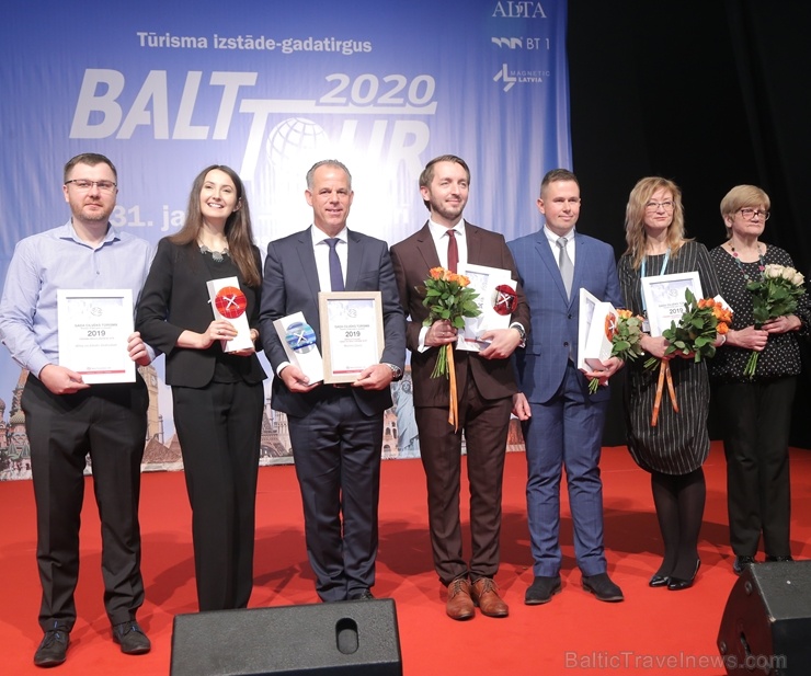 Jau 17. reizi tūrisma nozare pasniedz «Gada Cilvēks Tūrismā 2019» balvas 7 kategorijās. Foto: Rojs Maizītis Jau 17. reizi tūrisma nozare pasniedz «Gada Cilvēks Tūrismā 2019» balvas 7 kategorijās. Foto: Rojs Maizītis 276410