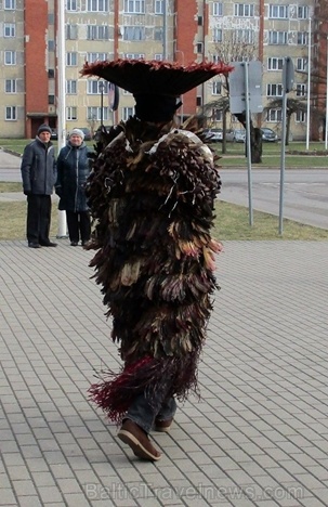 Līvānos norisinājās XXI Starptautiskais masku tradīciju festivāls, kurā piedalījās 24 masku grupasno Latvijas un citām valstīm Līvānos norisinājās XXI Starptautiskais masku tradīciju festivāls, kurā piedalījās 24 masku grupasno Latvijas un citām valstīm 277679