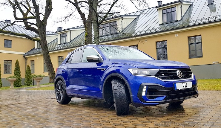 Travelnews.lv ar 300 zirgspēku jaudīgu «VW T-Roc R» apceļo Latviju 278063