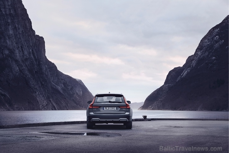 «Volvo Cars» žilbina auto fanus ar pasakaini notvertiem mirkļiem 278276