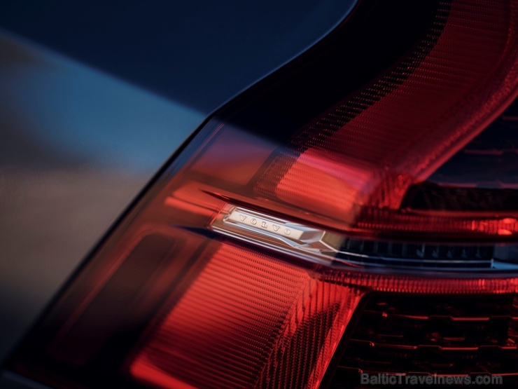«Volvo Cars» žilbina auto fanus ar pasakaini notvertiem mirkļiem 278288