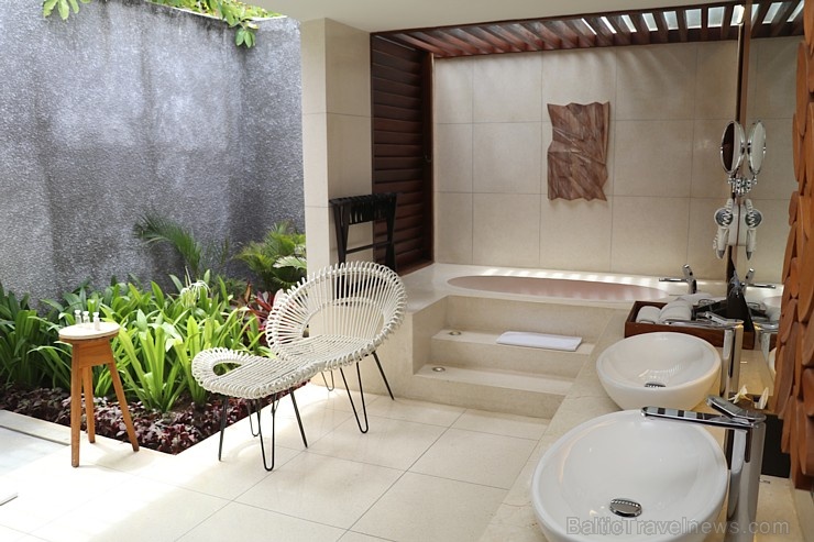 Travelnews.lv iepazīst un pusdieno Bali viesnīcā «Inaya Putri Bali». Atbalsta: «Turkish Airlines» un «365 Brīvdienas» Travelnews.lv iepazīst un pusdieno Bali viesnīcā «Inaya Putri Bali». Atbalsta: «Turkish Airlines» un «365 Brīvdienas» 278326