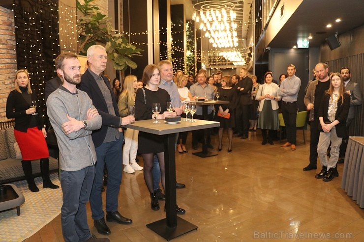 Rīgas viesnīcā «Pullman Riga Old Town» prezentē restorānu ceļvedi «Latvija» angļu un krievu valodā Rīgas viesnīcā «Pullman Riga Old Town» prezentē restorānu ceļvedi «Latvija» angļu un krievu valodā 278638