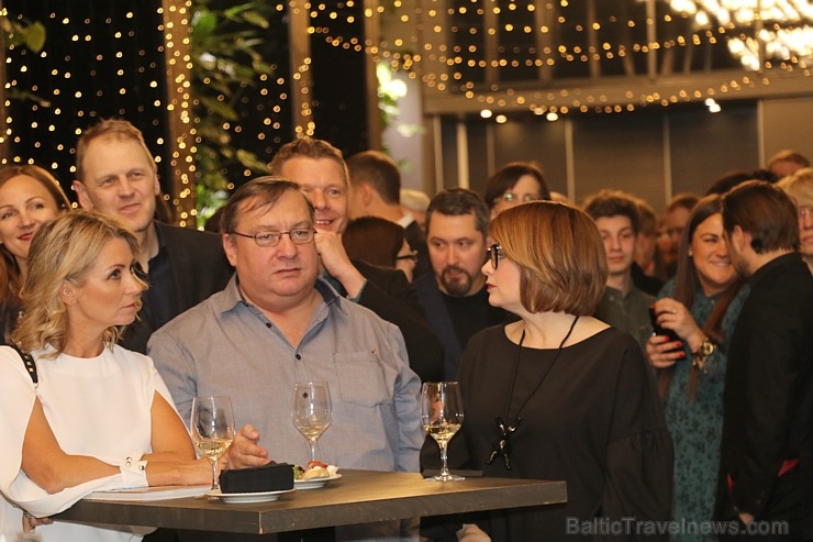 Rīgas viesnīcā «Pullman Riga Old Town» prezentē restorānu ceļvedi «Latvija» angļu un krievu valodā Rīgas viesnīcā «Pullman Riga Old Town» prezentē restorānu ceļvedi «Latvija» angļu un krievu valodā 278641
