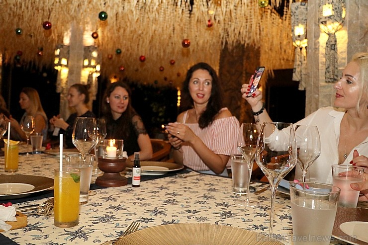 Travelnews.lv izbauda Bali džungļu viesnīcas «Ayung Resort Ubud» vakariņas. «Turkish Airlines» un «365 Brīvdienas» Travelnews.lv izbauda Bali džungļu viesnīcas «Ayung Resort Ubud» vakariņas. «Turkish Airlines» un «365 Brīvdienas» 279795