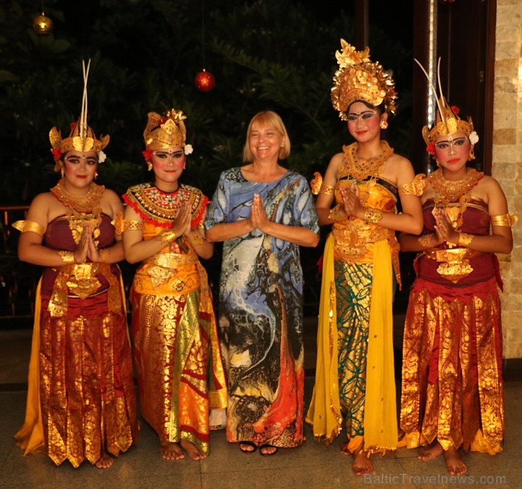 Travelnews.lv izbauda Bali džungļu viesnīcas «Ayung Resort Ubud» vakariņas. «Turkish Airlines» un «365 Brīvdienas» Travelnews.lv izbauda Bali džungļu viesnīcas «Ayung Resort Ubud» vakariņas. «Turkish Airlines» un «365 Brīvdienas» 279821