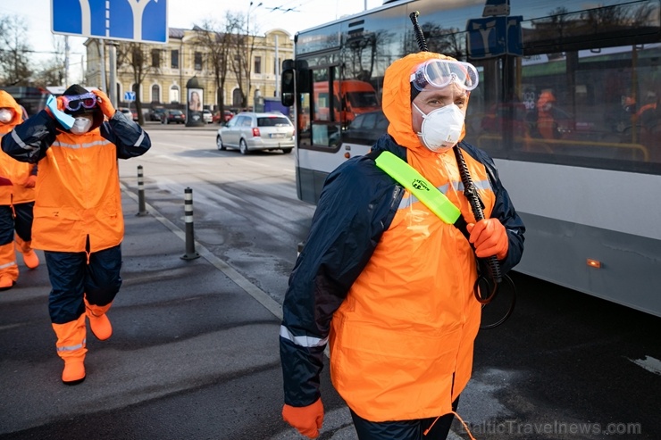 Lietuvas galvaspilsētā Viļņā pandēmijas laikā uzplaukst solidaritāte - brīvprātīgie un uzņēmēji sniedz palīdzību un atbalstu tiem, kam tā vajadzīga vi Lietuvas galvaspilsētā Viļņā pandēmijas laikā uzplaukst solidaritāte - brīvprātīgie un uzņēmēji sniedz palīdzību un atbalstu tiem, kam tā vajadzīga vi 279974