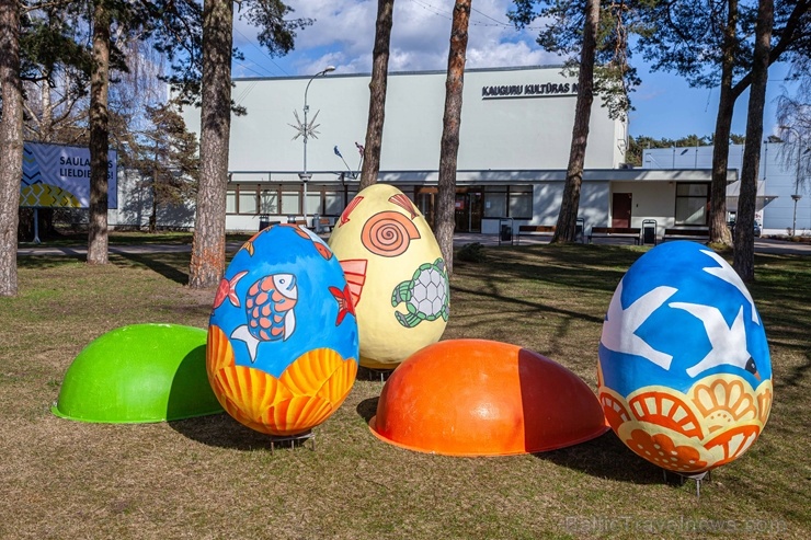 Jūrmala par prieku pilsētas iedzīvotājiem un viesiem saposusies Lieldienu rotās 280847